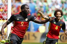 Romelu Lukaku Buka Jalan...