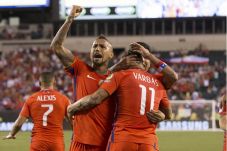 Chile ke Semifinal,...