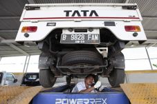 Tata Motors Berikan...