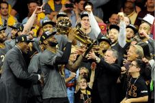 Juara NBA 2015/2016,...