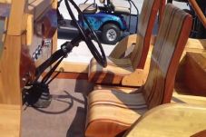 Jeep CJ-5 Berbodi Kayu