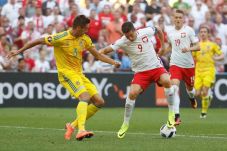 Di Babak Pertama, Ukraina...