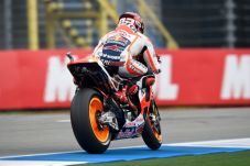 Tempur di Assen, Marquez...