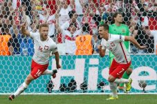 Polandia Temani Jerman...