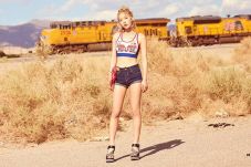 Taeyeon SNSD Pamer Perut...