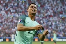 Cristiano Ronaldo Telikung...