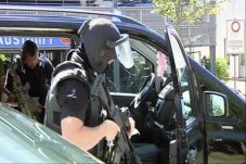 Polisi Jerman Tembak...