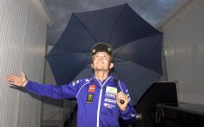 Valentino Rossi Waspadai...