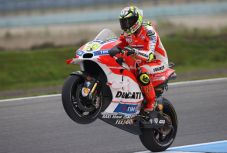 Iannone Pertahankan...