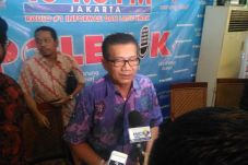 Golkar Tak Mau Tahu...