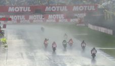 Hujan Lebat, Race Direction...