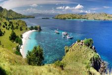 Ke Labuan Bajo? Jangan...