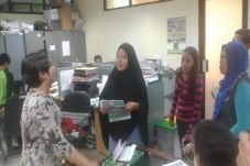 Diprotes Orang Tua Murid,...