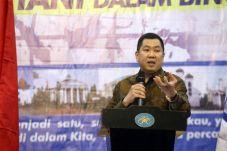 HT Ajak Masyarakat Indonesia...