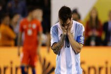 Presiden Argentina Bujuk...