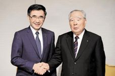 Duduki Posisi CEO Suzuki,...