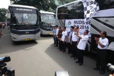 PLN Berangkatkan 2.000...