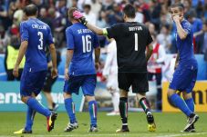 Berduka, Lawan Jerman...