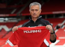 Mourinho Janji Kembangkan...