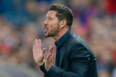 Simeone Diminta Latih...