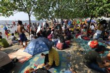 Siang Hari Ini, Ancol...