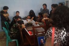 Tiba di Depok, Pilot...