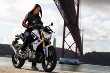 BMW Umumkan Harga Motor...