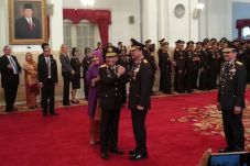Tito Karnavian-Budi...