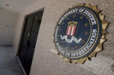 FBI Dituding Gunakan...