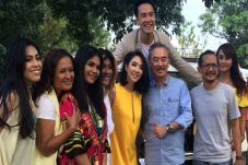 Dibawa Happy Aja, Regina...