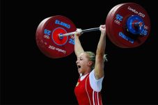 IOC Copot Medali Olimpiade...