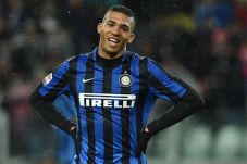 Bek Inter Milan Resmi...