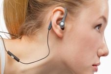 Earphone Picu Remaja...