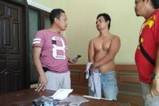 Palsukan KTP, Hendri...