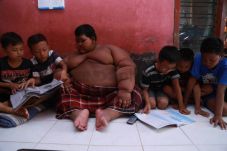 Arya Bocah Obesitas...