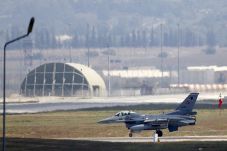 Militer Turki Blokir...