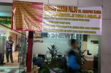 Spanduk Cacian Terpampang...