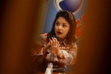 Dewi Aryani dan Andreas...