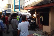 Ngantuk, Sopir Travel...