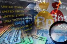 Rupiah Dibuka Perkasa,...