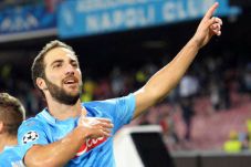 27 Juli Juve Perkenalkan...