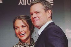 Alicia Vikander dan...