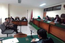 Dua Terdakwa Kasus Bank...
