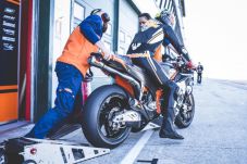KTM, Si Pendatang Baru...