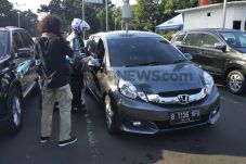 Angkutan Umum Belum...