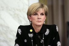 Australia Menentang...