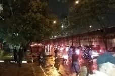 Hujan Deras, Jalan TB...