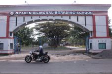Sragen Bilingual Boarding...