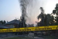Semburan Lumpur Panas...