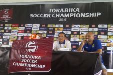 Hadapi Persela, Djanur...